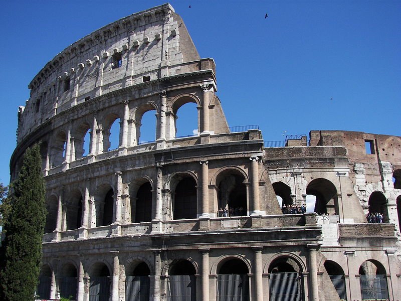 800px-Colosseum_ (Rom) _15