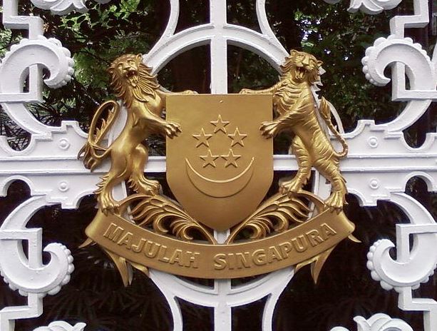 800px-Golden_coat_of_arms_of_Singapore
