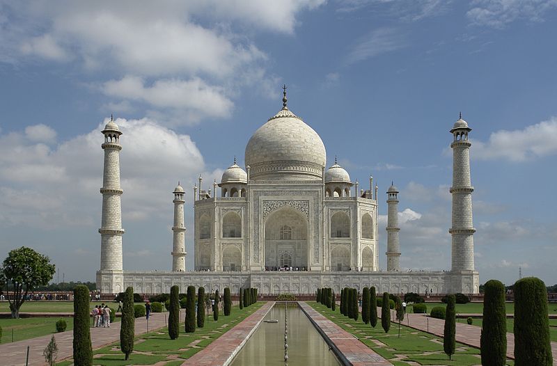 800px-Taj_Mahal, _Agra, _India